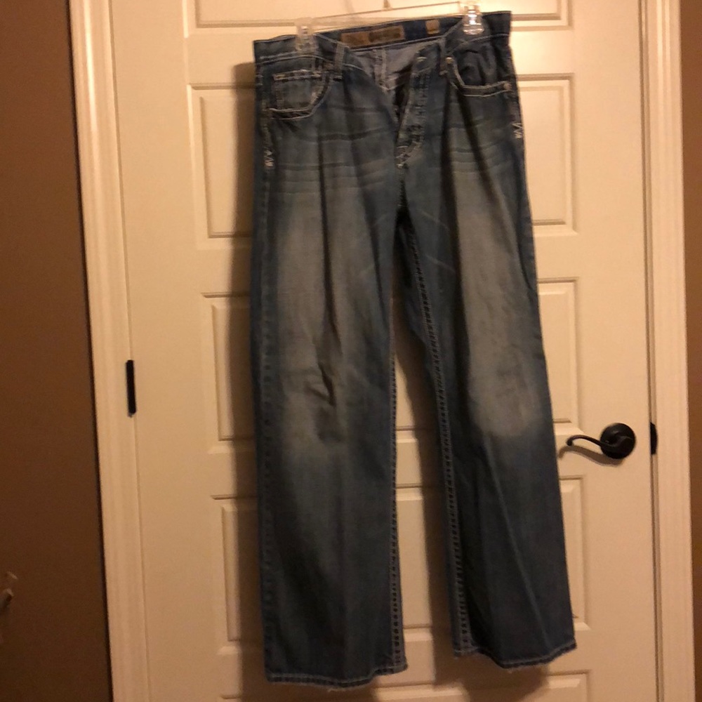 Men’s Buckle BKE Tyler Jeans.